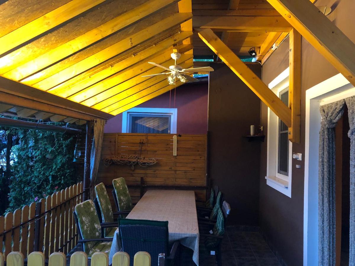 Hero 4 Sterne Ferienhaus Baja Luaran gambar