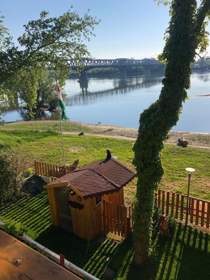 Hero 4 Sterne Ferienhaus Baja Luaran gambar