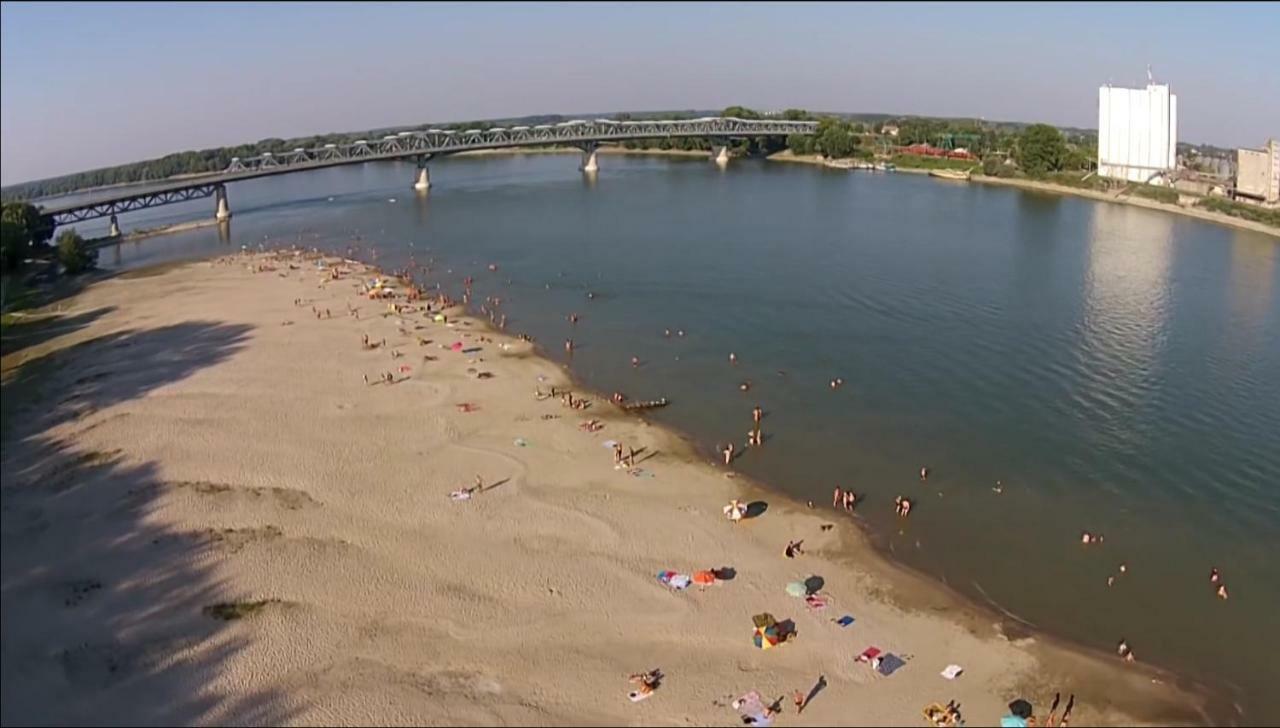 Hero 4 Sterne Ferienhaus Baja Luaran gambar